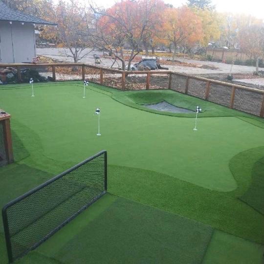 Create the perfect putting green with Watersavers Turf