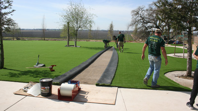 Read these how to install artificial grass instructions for your next DIY project.