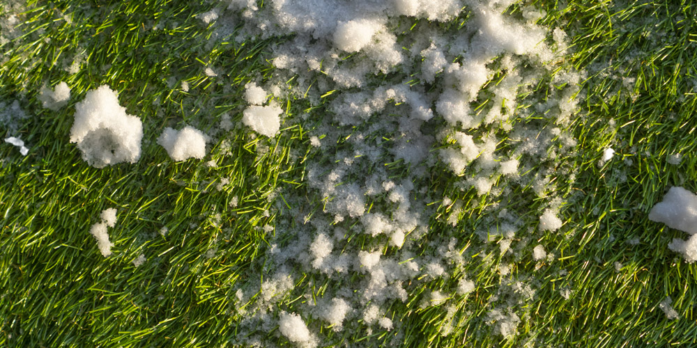 Artificial turf in snowy areas